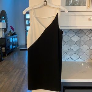 Black/white 1. State dress